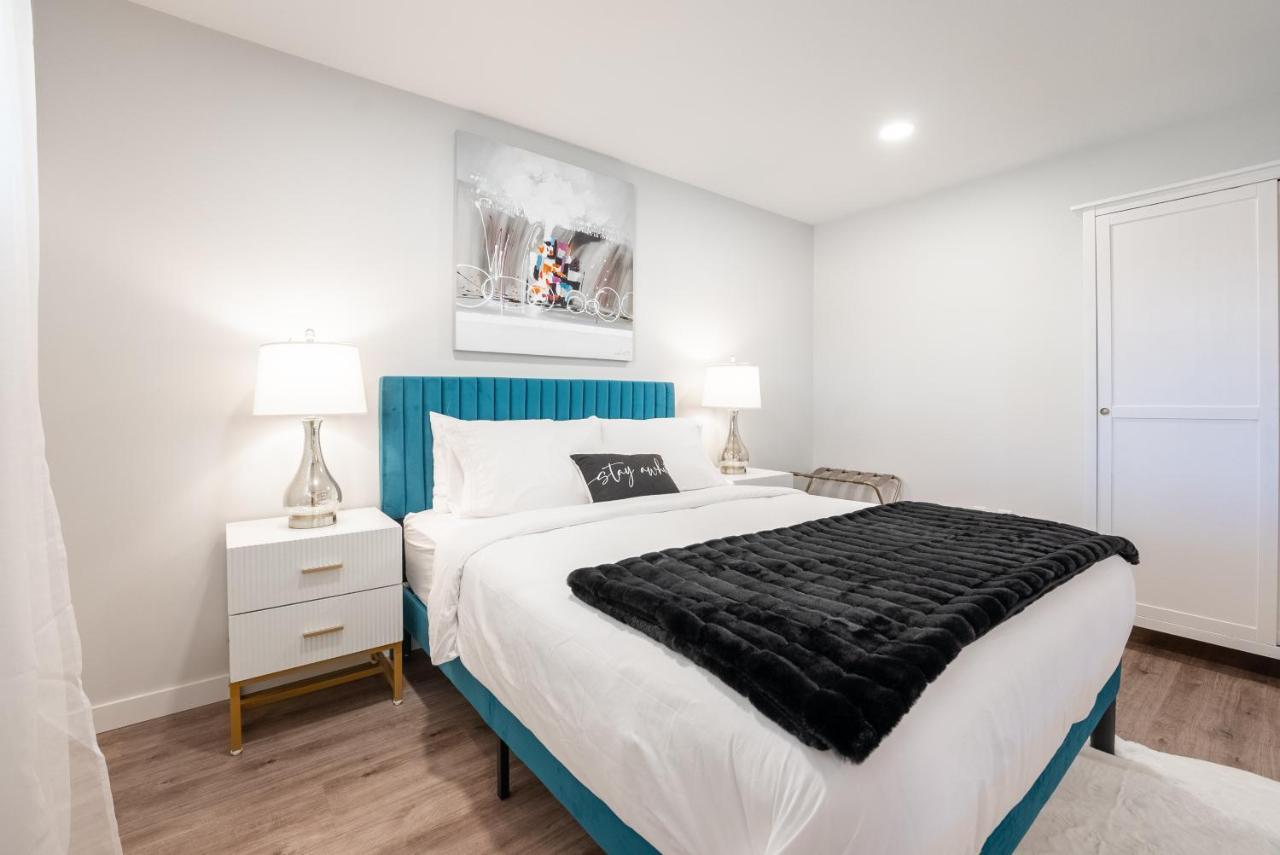 Hotel Copperwood Cozy Cellar With Hot Tub Lethbridge Exterior foto